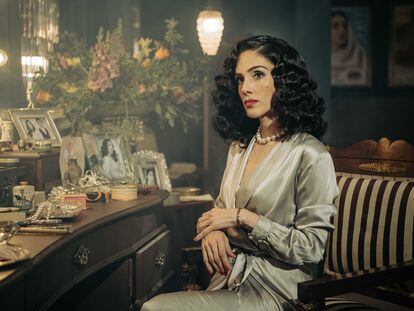 Sandra Echeverría como la joven María Félix, durante una escena de la serie 'María Félix, La Doña', que se estrena el 21 de julio por ViX.