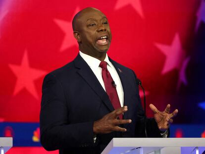 El senador Tim Scott en el tercer debate de candidatos presidenciales republicanos, el miércoles 8 de noviembre en Miami