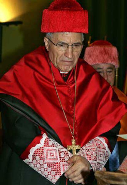 El cardenal Antonio María Rouco Varela, durante la ceremonia de su investidura como doctor honoris causa por la Universidad CEU San Pablo.