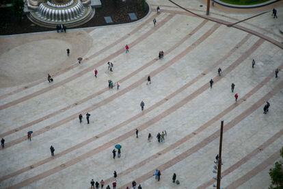 Vista aérea de la reformada Plaza de España, este lunes. 