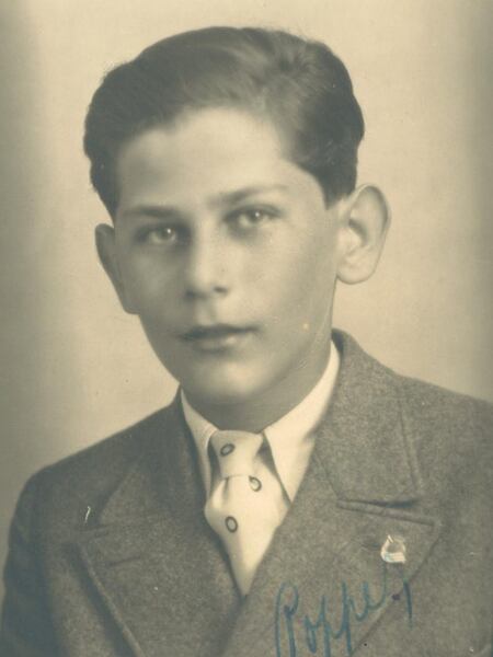 El checoslovaco Jiri Popper asesinado en Auschwitz, con un pin de la Real Sociedad.