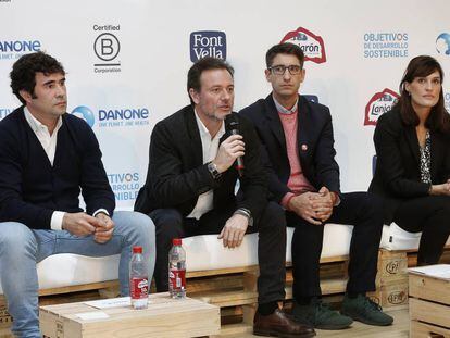 Borja Lafuente, François-Xavier Lacroix, Pablo Sánchez e Irene de la Torre en la presentación del certificado 'B Corp' para Lanjarón y Font Vella.