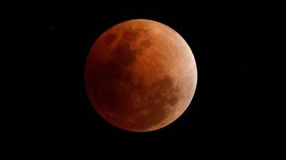 No te pierdas ningún detalle del eclipse lunar más largo gracias a tu móvil