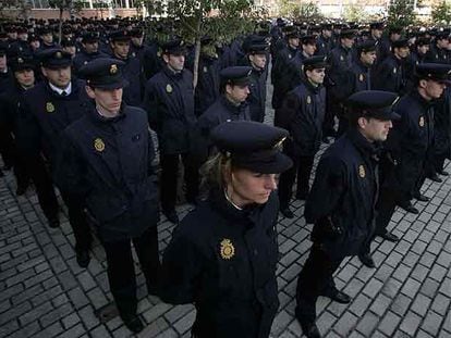 Agentes de la Policía Nacional, en un acto en el Complejo de Canillas (Madrid) celebrado en diciembre de 2019.