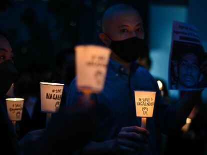 Activistas asisten a una vigilia con velas contra la inminente ejecución de Nagaenthran K. Dharmalingam, condenado a muerte por traficar heroína en Singapur, el 8 de noviembre de 2021.