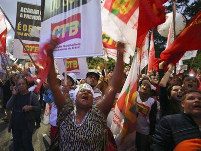 Una manifestación contra la reforma de las pensiones en São Paulo el 22 de marzo.