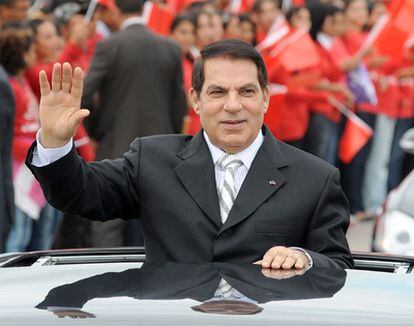 El expresidente Ben Ali, en la última campaña electoral, en octubre de 2009.