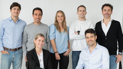 Ander Michelena, socio fundador de All Iron Venture, junto a su equipo.