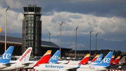 Aviones de Iberia en el aeropuerto de Madrid- Barajas 