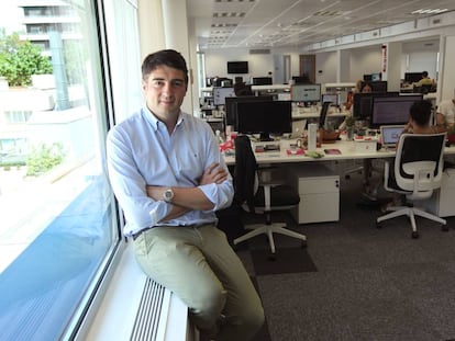Javier Andr&eacute;s posa en las reci&eacute;n estrenadas oficinas de Eventbrite, en Madrid.