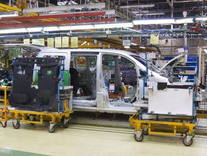 Interior de un fabrica de Nissan.