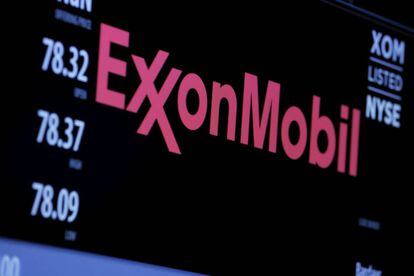 El logotipo de ExxonMobil, en la Bolsa de Nueva York.