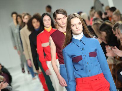 Calvin Klein: Raf Simons reinventa el gran icono americano