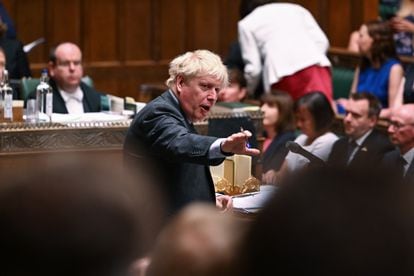 El primer ministro británico, Boris Johnson, en la Cámara de los Comunes el 15 de junio.