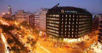Sede corporativa de Novartis, en el número 764 de Gran Vía de les Cortes Catalanes de Barcelona.