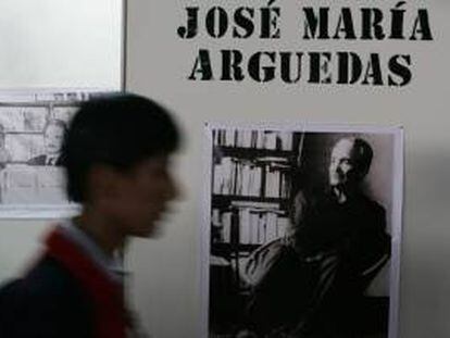 Exposición fotográfica en enero de 2009, en homenaje al 98 aniversario del nacimiento del escritor peruano José María Arguedas.