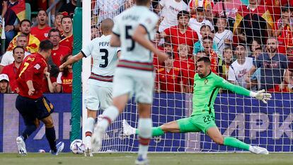 Morata marca el gol de España.