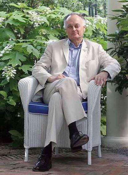 Bernard Weber, en los jardines del hotel Ritz, en Madrid.