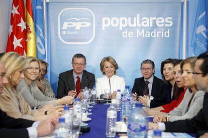 Aguirre y Gallardón, en el comité de dirección del PP celebrado esta mañana en Villaverde.