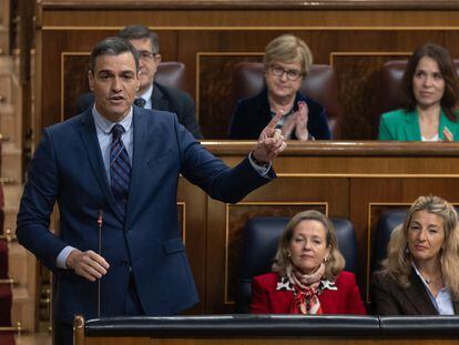 El presidente del Gobierno, Pedro Sánchez, interviene durante una sesión plenaria, en el Congreso, este miércoles.