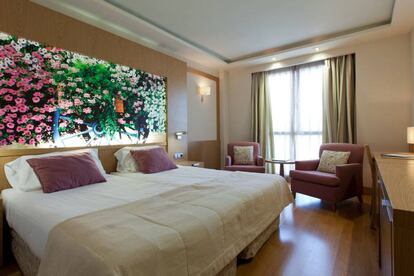 Habitación del hotel Nelva, en Murcia.