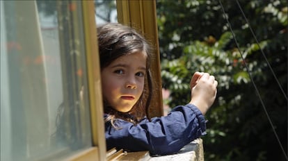 Milena, la hija de Eugenio Polgovsky, en un fotograma de 'Malintzin 17'.