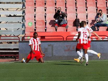 Sadiq celebra un gol ante el Alavés en la Copa.