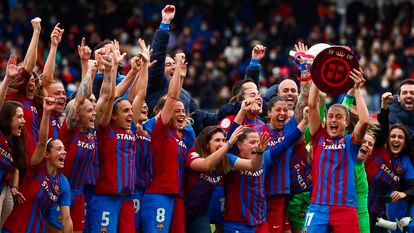 Las jugadoras del Barcelona celebran el título de la Liga Iberdrola.
