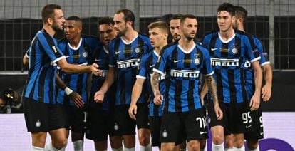 Jugadores del Inter de Milán, durante la final de la Europa League que ganó el Sevilla ante el equipo italiano. 