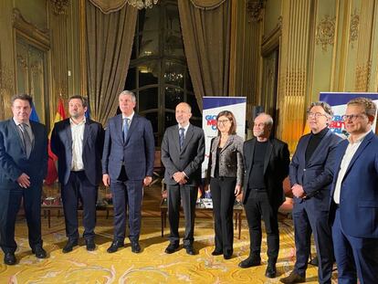 José Vicente de los Mozos, presidente de Ifema (tercero desde la izquierda), presenta el Global Mobility Call en la Embajada de España en París.