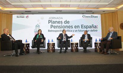 De Izquierda a derecha: José Miracle, Flavia Rodriguez-Ponga, Rodrigo Galán, León Benelbas e Ignacio del Barco.