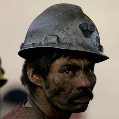 Uno de los mineros que participan en los trabajos de rescate.