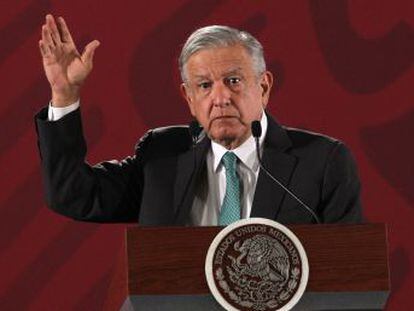 López Obrador anuncia que se exigirá una identificación en viajes de largo trayecto para evitar que crucen el país de manera ilegal