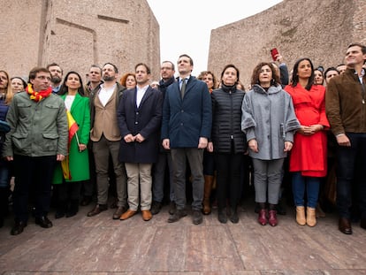 Dirigentes de PP, Cs, Vox, UPyD y Foro Asturias en la foto de familia de la manifestación de Colón de febrero de 2019.