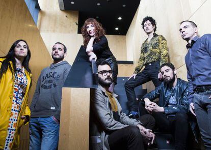 De izquierda a derecha, los dramaturgos Denise Despeyroux, Antonio Rojano, María Velasco, Pablo Messiez, Paco Bezerra, José Padilla y Alberto Conejero.