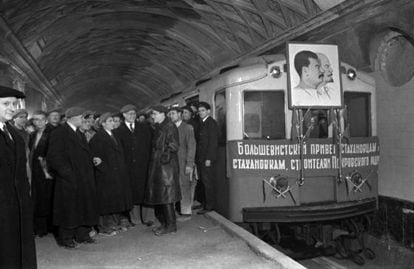 La estación de metro Kursk, en Moscú, en 1937.