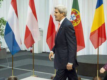 Catherine Ashton sigue los pasos de John Kerry.