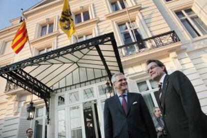 Artur Mas ayer con el presidente de Flandes, Kris Peeters.