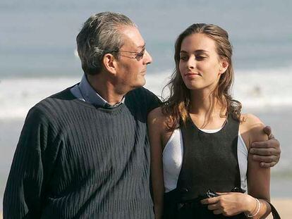 Paul Auster y su hija Sophie, que tiene un breve papel en <i>La vida interior de Martin Frost,</i> ayer en San Sebastián.