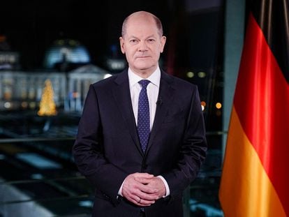 El canciller alemán Olaf Scholz en un momento de su primer mensaje de año nuevo.