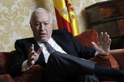 El ministro de Exteriores, Jos&eacute; Manuel Garc&iacute;a-Margallo, durante la entrevista. 
