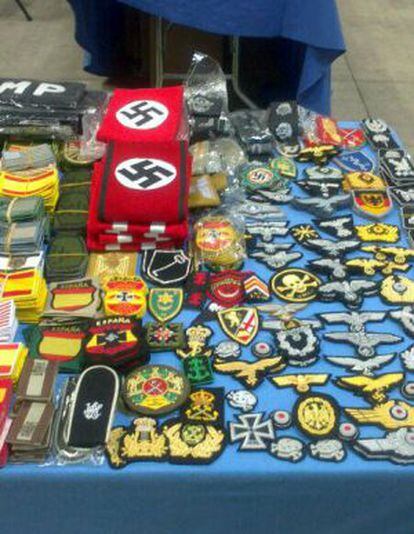 Material nazi exhibido en la feria del pasado fin de semana.