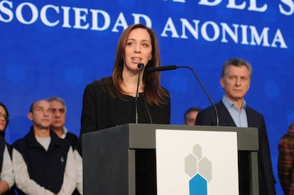 La gobernadora de Buenos Aires, Mar&iacute;a Eugenia Vidal, en un acto p&uacute;blico junto al presidente Mauricio Macri.