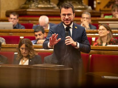 El presidente de la Generalitat, Pere Aragonès, durante la sesión de control de este miércoles en el Parlament.