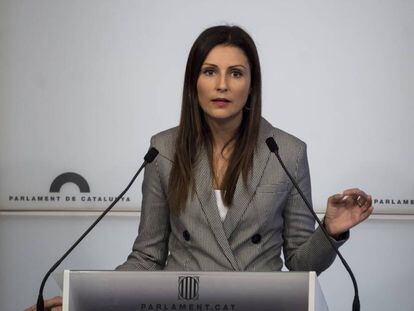 Lorena Roldán, portavoz de Ciudadanos, comparece en el Parlament tras su reunión con Alejandro Fernández (PP)