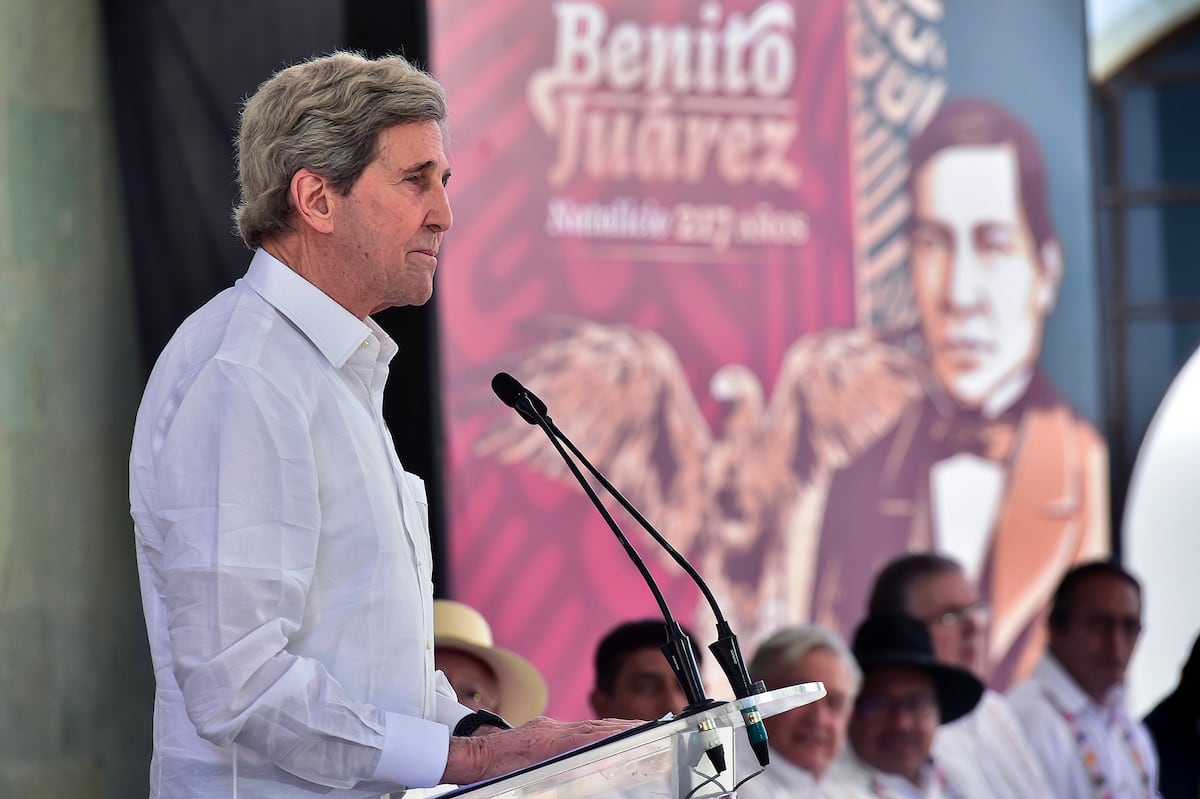 John Kerry ofrece bálsamo en medio de tensiones diplomáticas: «América y México para siempre»