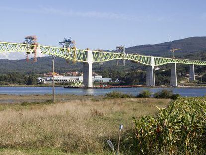 Viaducto del Ulla, en la línea férrea Vigo-A Coruña