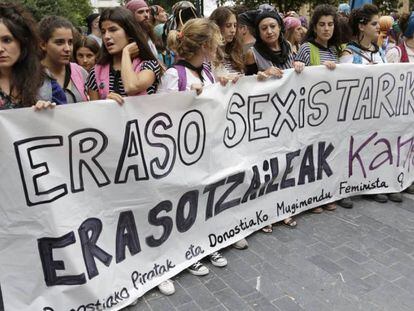 Concentración en San Sebastián en  contra de las agresiones sexuales.