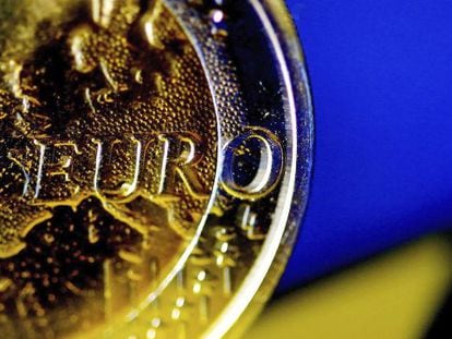 Detalle de una moneda de euro,.
