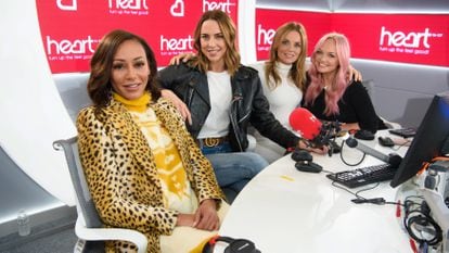 Melanie Brown (Mel B), Melanie Chisholm (Mel C), Geri Horner y Emma Bunton, las Spice Girls, en un programa de radio en Londres en noviembre de 2018.